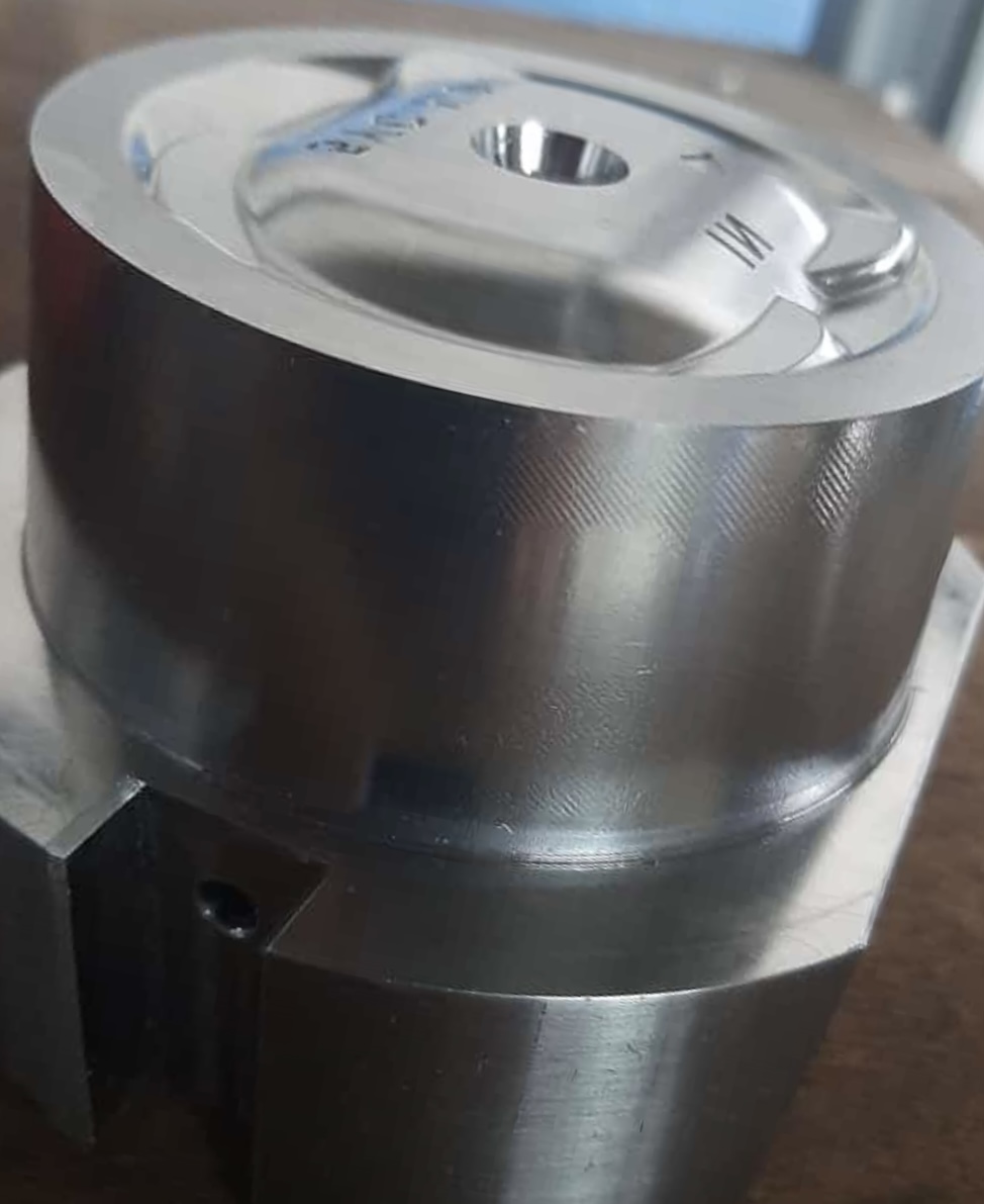 Komponen presisi dengan finishing halus